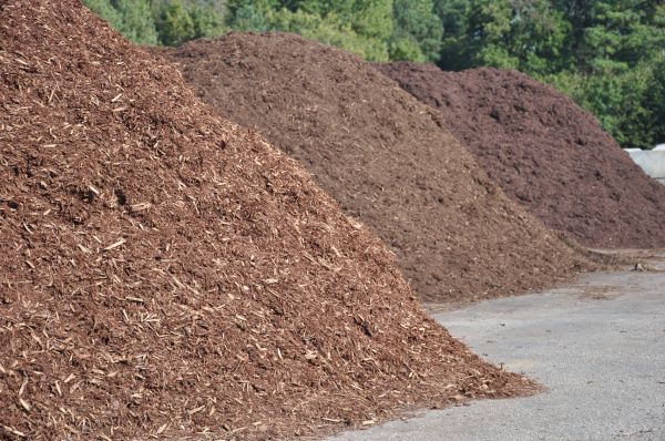 Brown Mulch Delivery in Sioux Falls