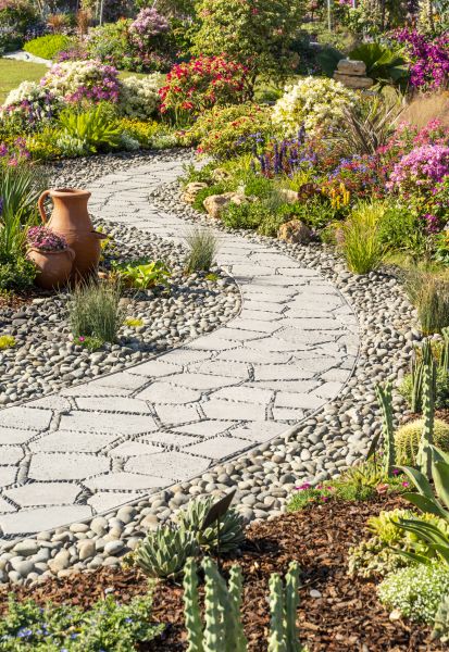 Pathway Landscaping in Sioux Falls